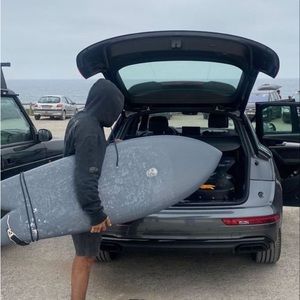 Meet your Posher, Dakota